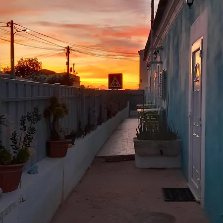 Estudio Dominicana In Gale With Portable Ac,wifi And Parking Place Apartment
