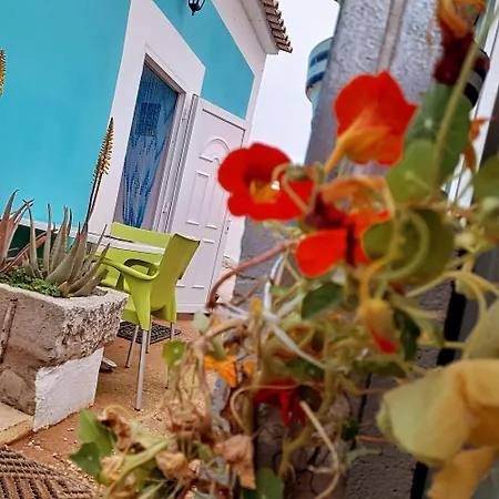 アパート Estudio Dominicana In Albufeira Gale With Portable Ac,Wifi And Parking Place アルブフェイラ