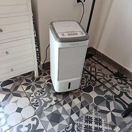 Estudio Dominicana In Gale With Portable Ac,wifi And Parking Place Apartment