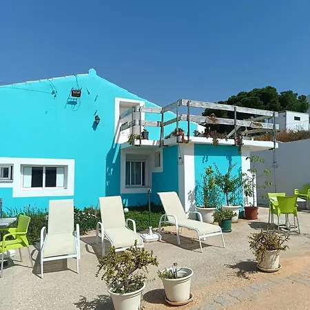 Estudio Dominicana In Gale With Portable Ac,wifi And Parking Place Apartment *