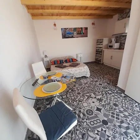 Estudio Dominicana In Gale With Garden And Parking Place 阿尔布费拉